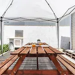 Portucale ! With Garden بيت للعطل
