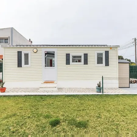 Portucale ! With Garden Holiday home