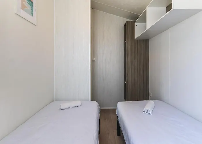 Portucale ! With Garden Holiday home Charneca (Setubal)