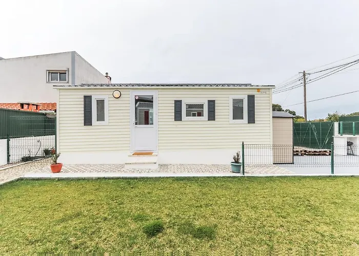 Portucale ! With Garden Holiday home