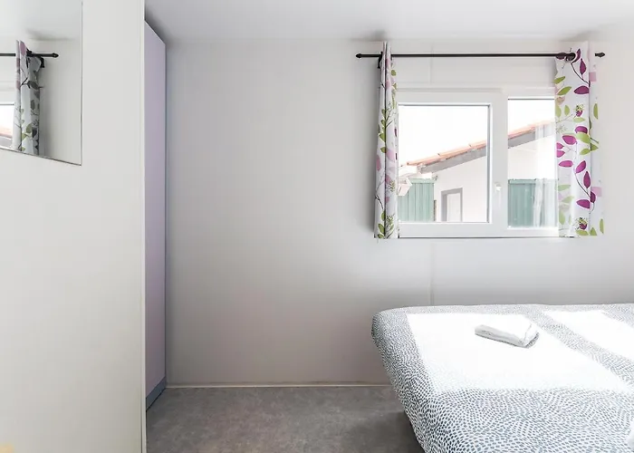 Portucale ! With Garden Holiday home